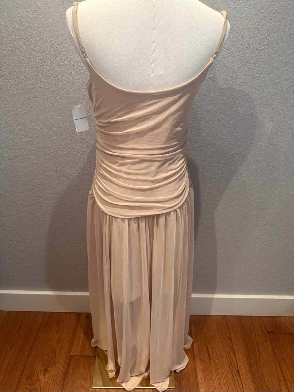 Abercrombie Elegant Cream Spaghetti-Strap Maxi Dress- size Large Tall - Picture 4 of 4